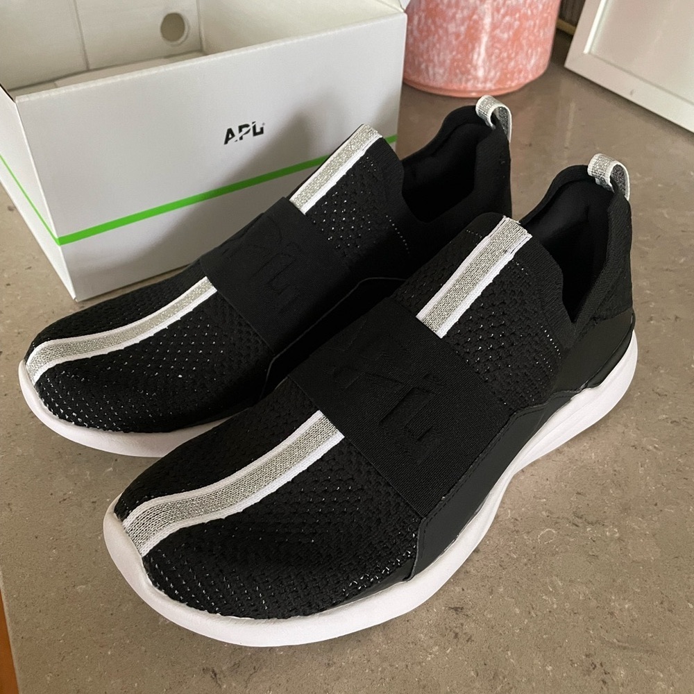 *NEW* APL Women's TechLoom Bliss Black / Silver Racer